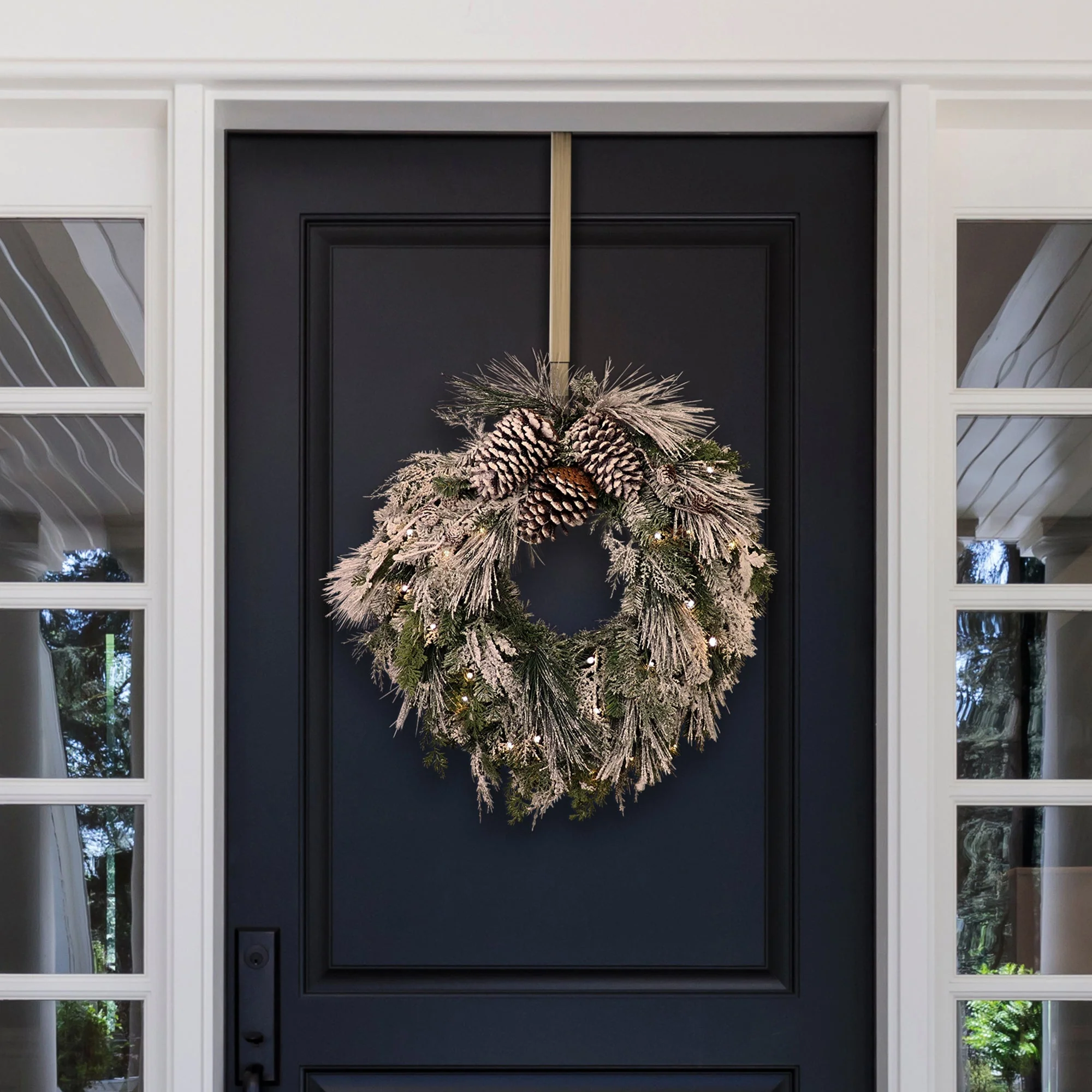 24 Inch Snowfall Creek Pre-lit Christmas Wreath - Image 5
