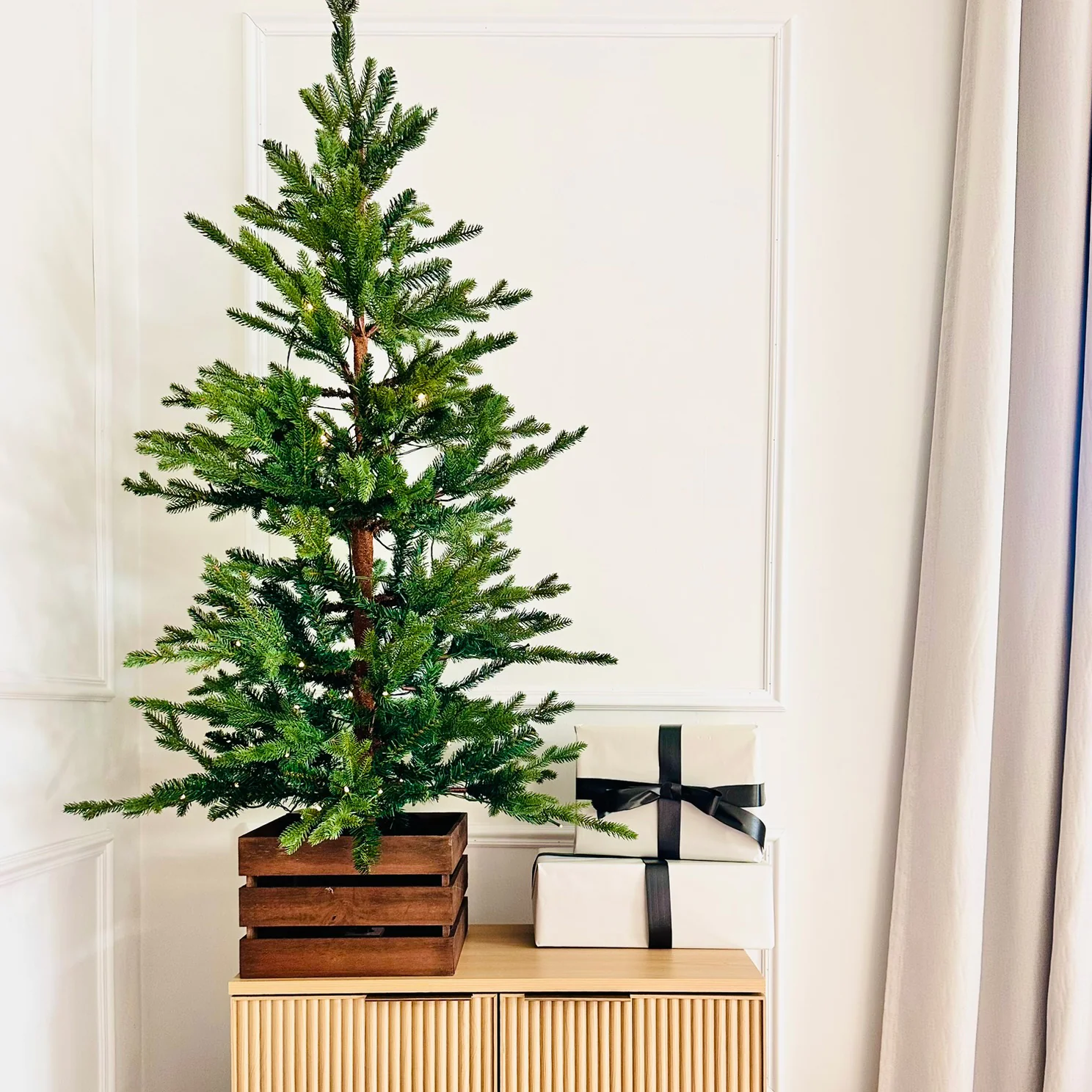 4.5 Ft. Alberta Alpine Potted Tree with 120 Warm White LED Lights - Twinkle and Steady - Image 6