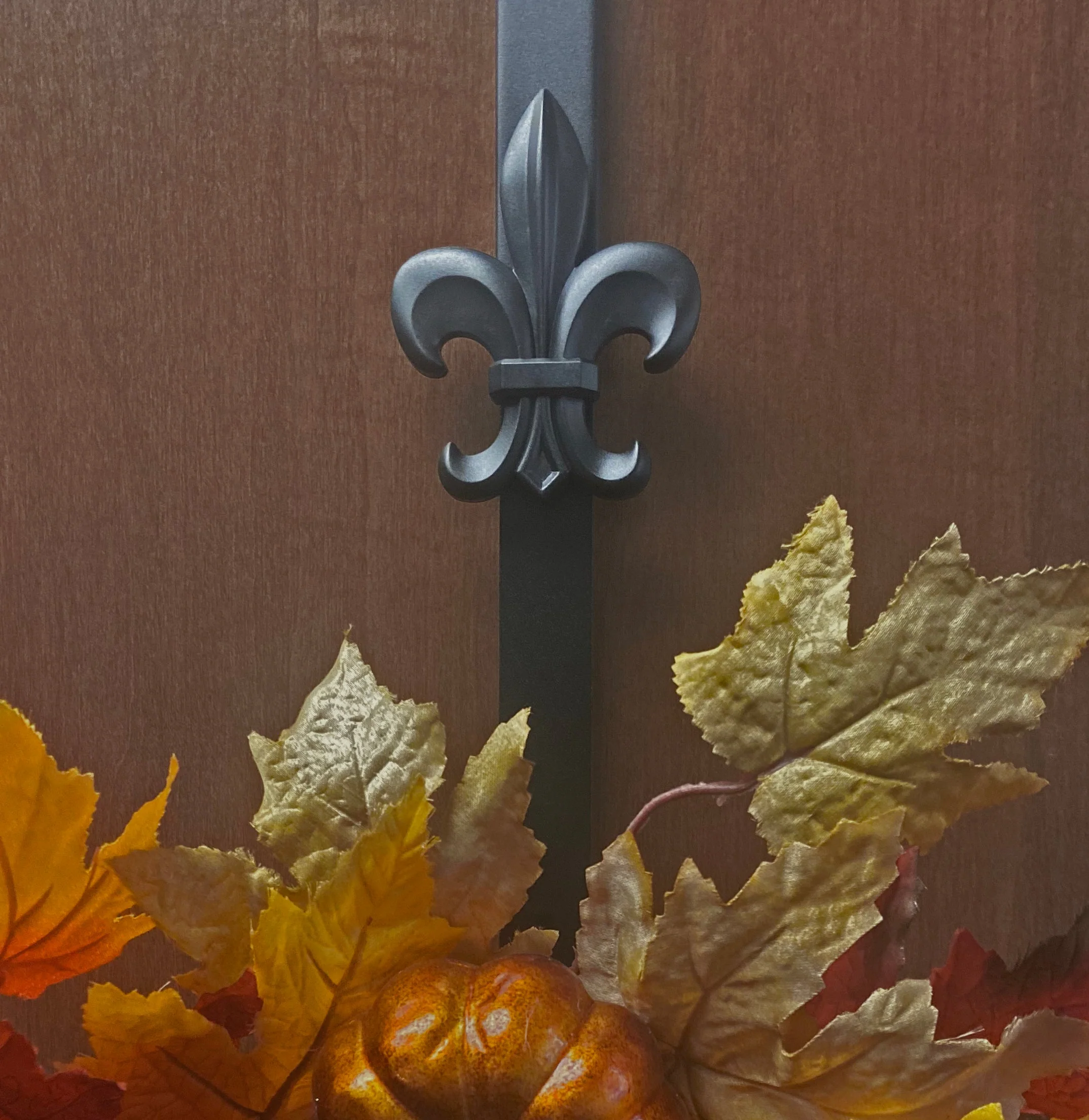 Adapt Adjustable Wreath Hanger with Fleur-de-lis Icon - Black 2 Pack - Image 2