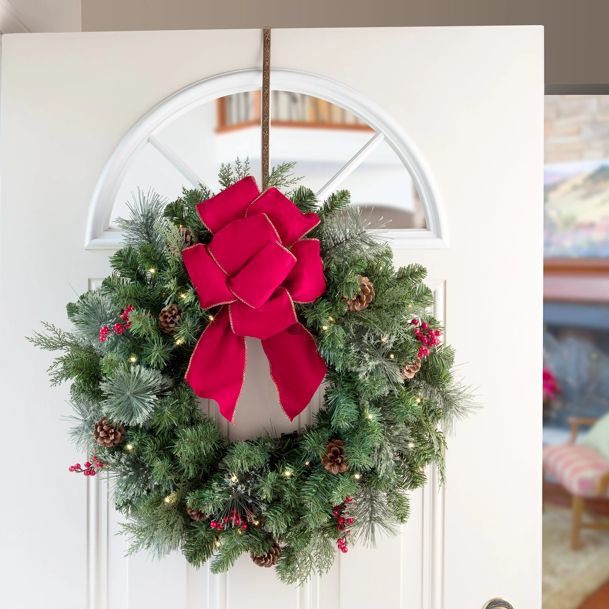 HighProfile Wreath Hanger - Holly Oil-Rubbed Bronze - Image 3
